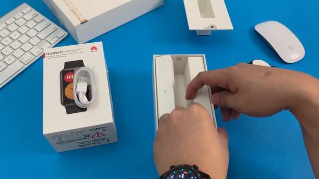 UNBOXING the Huawei Watch Fit and Quick Hands on смотреть онлайн
