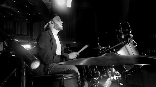 Verdammt lang her - #onetakesessions - the strangers смотреть онлайн