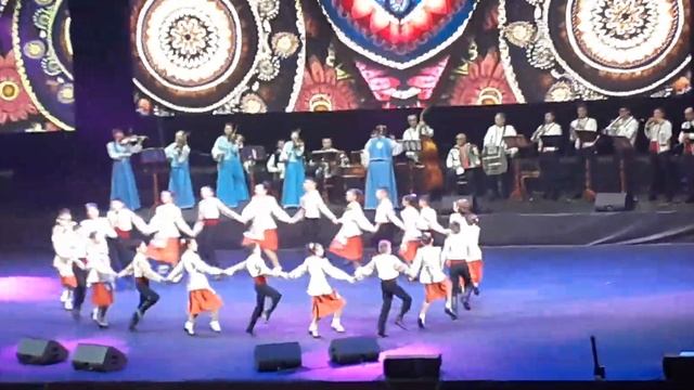 Образцовый ансамбль народного танца "YILDIZLAR" г.Вулканешты. Молдова. смотреть онлайн