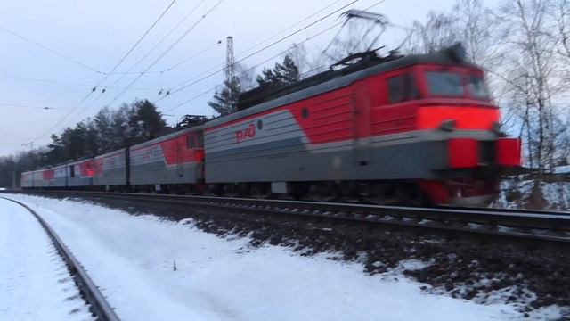 Элктровозы ВЛ11-076, ВЛ10-1202, ВЛ11М-356/287А перегон Нара - Бекасово-1 21.12.2020 смотреть онлайн