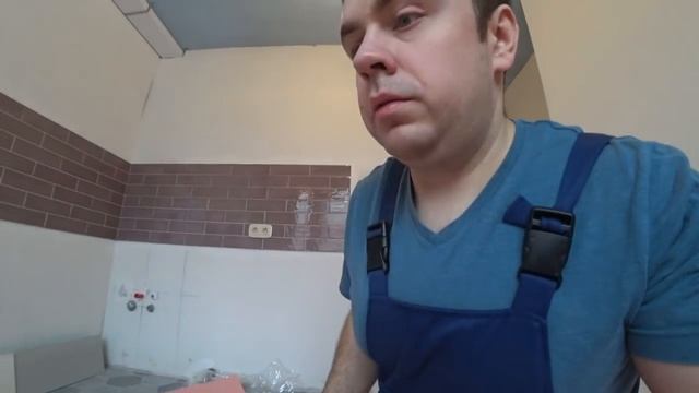 Ламинат и шестиугольная плитка. Немецкий ламинат classen. Стык ламинат плитка. смотреть онлайн