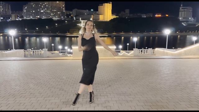 Sebastián Yatra - Tacones Rojos Bachata Show Lady Style 4K Шоу номер Бачата Женский стиль Ксения М. смотреть онлайн