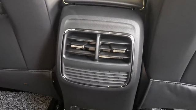 2022 Roewe RX5 Plus in-depth Walkaround смотреть онлайн