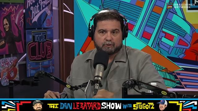Why Did Dana White Walk Out on Howie Mandel's Podcast? | The Dan Le Batard Show with Stugotz смотреть онлайн