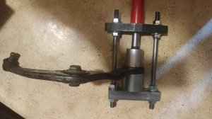 Компактный, лёгкий гидравлический съёмник сайлентблоков