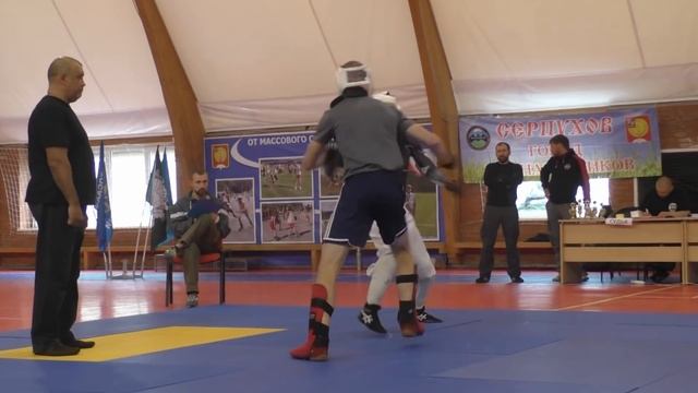 Интересные бои, турнир по спортивно-прикладному ножевому бою г.Серпухов. смотреть онлайн
