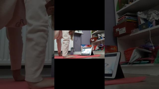 я это очень долго монтирывала... акк в лайке:mashikshz☁ я пошла спать) смотреть онлайн