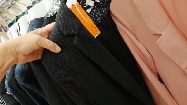 Распродажа пиджаков в фамилии смотреть онлайн