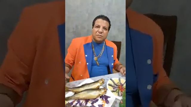 شوف خـ ـناقة المطرب الشعبى خميس شعبان عبدالرحيم مع ترزى والده مصمم الأزياء أشرف فجلة смотреть онлайн