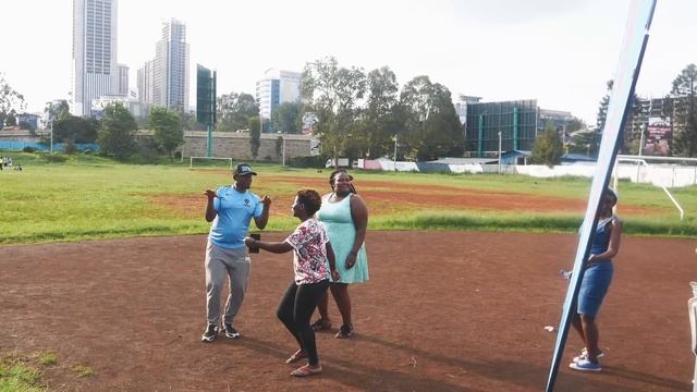 Sandra Dacha a.k.a Silprosa Freestyle Dance Moves With Her Friends Will Melt Your Mind смотреть онлайн