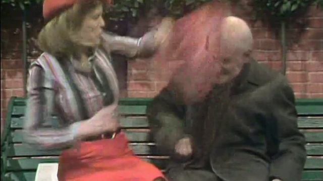 The Benny Hill Show - 01x02 - Is This Your Life смотреть онлайн