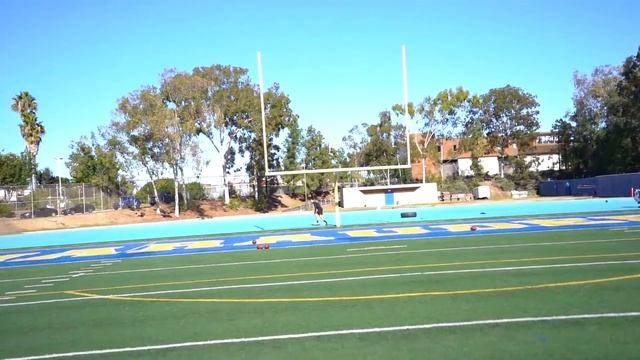 I Challenged Professional Football Players to a 1v1... смотреть онлайн