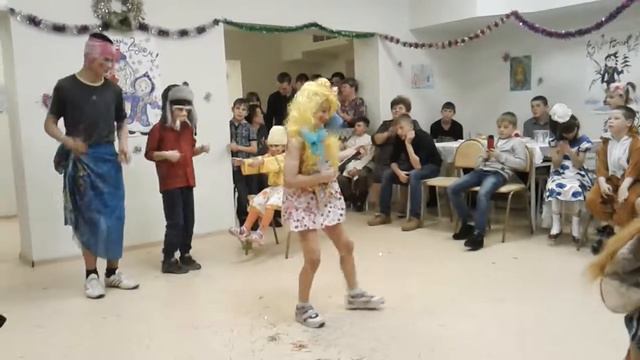 Новый год в детском доме . смотреть онлайн