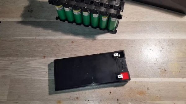 DIY How To Make a Powerful 12V 18200mAh 420A li-ion Battery Pack