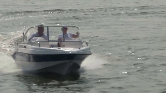 Wyatboat 3DC Стеклопластиковый катер смотреть онлайн