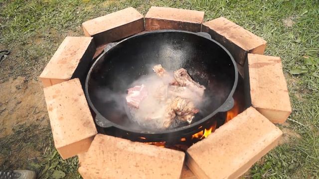 Рецепт плова со свининой и помидорами в казане на костре. смотреть онлайн