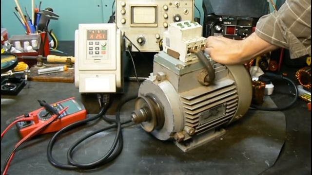 ПОДКЛЮЧЕНИЕ ЧАСТОТНИКА к трехфазному асинхронному двигателю.