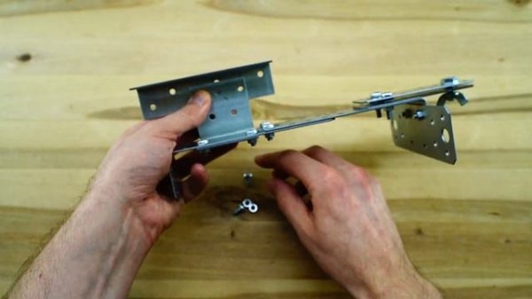 Гениальное приспособление для заточки ножей своими руками / Ingenious knife sharpening device DIY