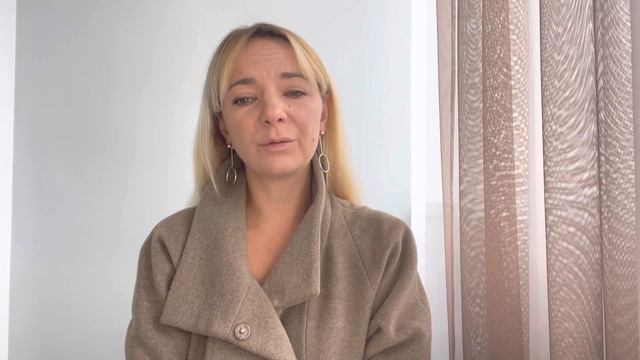 Валентина Гембик «Поиграем?» ( стихи Яна Мкр ) смотреть онлайн