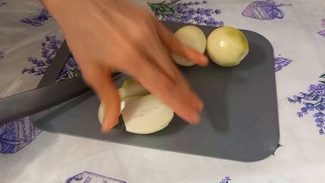 Салат из моркови.