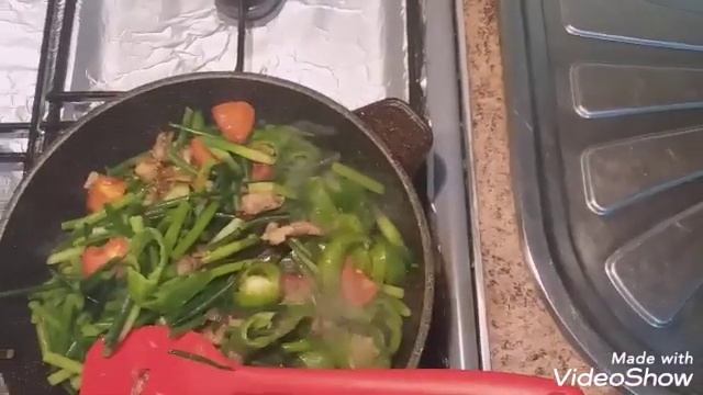 ЧЕСНОЧНЫЕ СТРЕЛКИ С МЯСОМ. смотреть онлайн