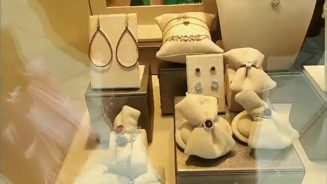 Римини 2019.Цветы,драгоценности,цены на морепродукты.Italia смотреть онлайн