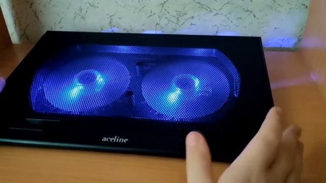 Обзор на охлаждающую подставку для ноутбука Aceline NCIC-1502 смотреть онлайн