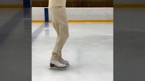 Урок 9. Кросс-ролл. Учимся фигурному катанию с Екатериной Бобровой