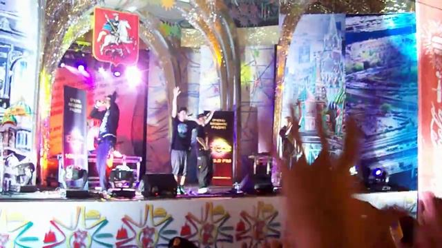 Каста (Kasta) Next Fm Party at Teatral'naya Square (7.09.08) смотреть онлайн