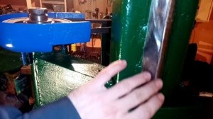 Самодельный сверлильный станок после покраски