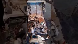 Замена проточного тэна в посудомойке Сименс .