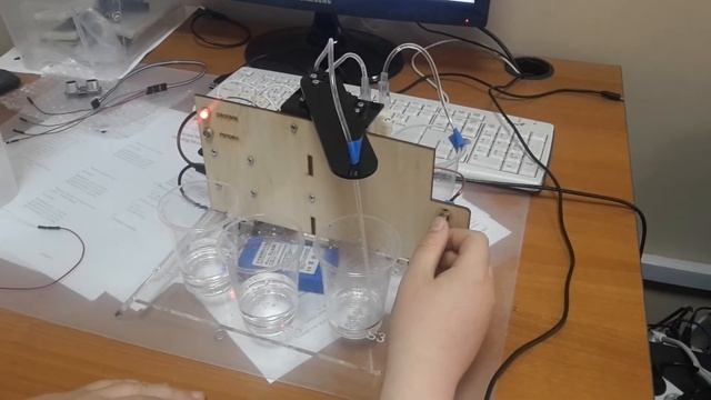 Аппарат розлива воды Arduino UNO+ Scratch смотреть онлайн
