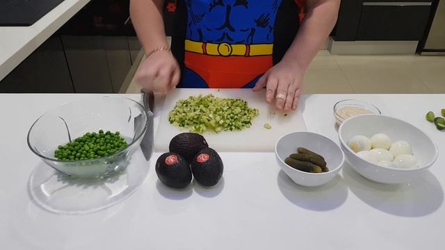 Нетрадиционный оливье. На праздничный стол. смотреть онлайн