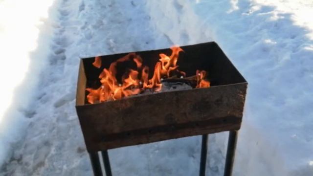 Сжигаю картины (I Burn Paintings) | Russian Performance смотреть онлайн