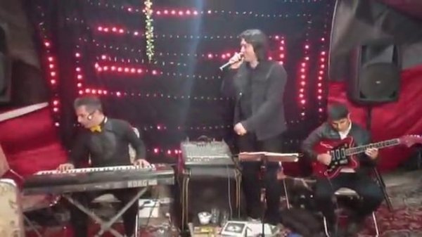 #dunya senin dunya menim dunya heckimin.irandan nima qardasimizin ifasinda.