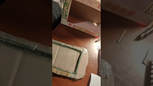 как сделать настенный телевизор из картона смотреть онлайн