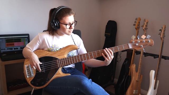 Ledisi - Upside Down (Bass Cover) смотреть онлайн