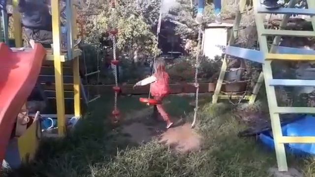 Дача Приёмы самозащиты от дедушки Развлечения на даче с друзьями смотреть онлайн