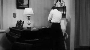 Штирлиц думая поёт Ой ты степь широкая. Семнадцать мгновений весны. (1973)