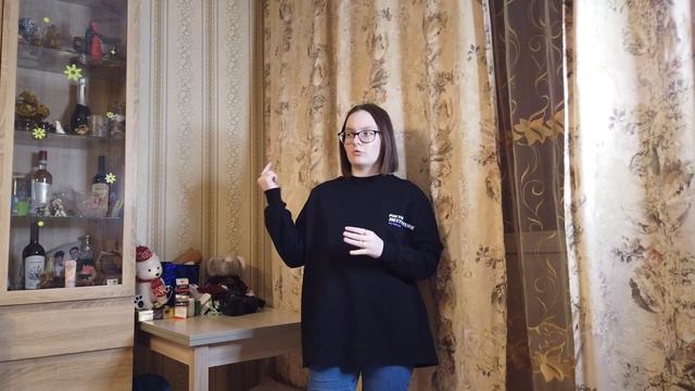 №1068 МАША с ДРУЗЬЯМИ на ПРОГУЛКЕ 👩🏾🤝🧑🏼 РАЗГОВОРЫ с ПОДРОСТКОМ 😜 ОБНОВКИ 👕 Мороженое 🍧 ДАНИН СТОЛ смотреть онлайн