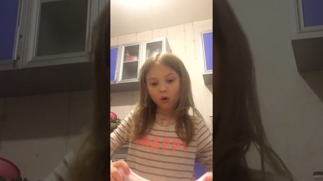 Даша играет со слаймом смотреть онлайн