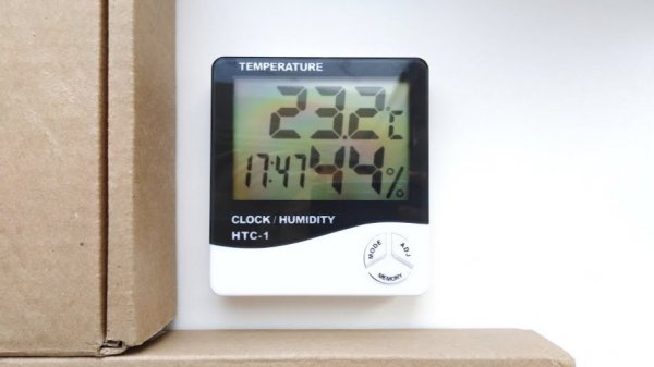 Инструкция по настройке термометра с временем, датой и будильником.