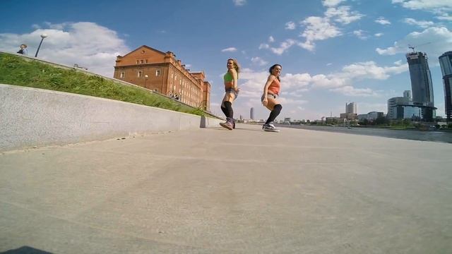 REGGAETON Ekb style 2014 Olya Bambitta & Elena Bunny смотреть онлайн