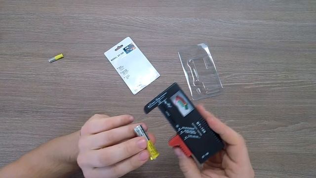 ТЕСТЕР УРОВНЯ ЗАРЯДА БАТАРЕЕК BT-168 смотреть онлайн