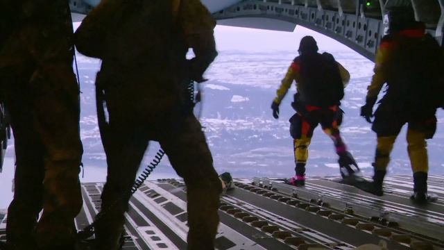 There's No Margin of Error in a Rescue Mission Over the Gulf of Alaska ❄️ Ice Airport Alaska смотреть онлайн