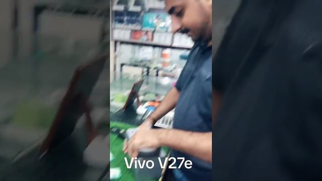 Vivo Latest Model V27e смотреть онлайн