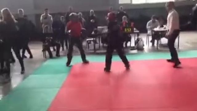 Кикбоксинг дети