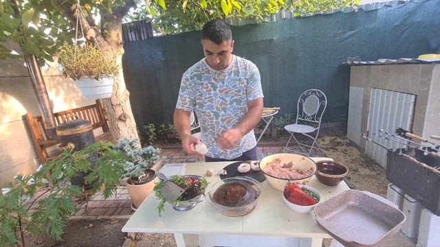 Люля-КЕБАБ с сулугуни .Очень Вкусно. Люля -Кебаб в лаваше. смотреть онлайн