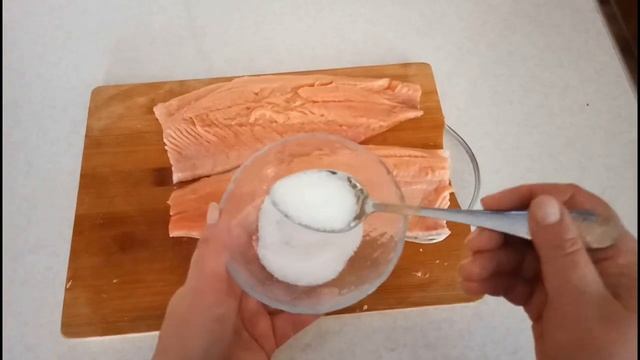 КАК ВКУСНО ПРОСТО ПОСОЛИТЬ КРАСНУЮ РЫБУ.