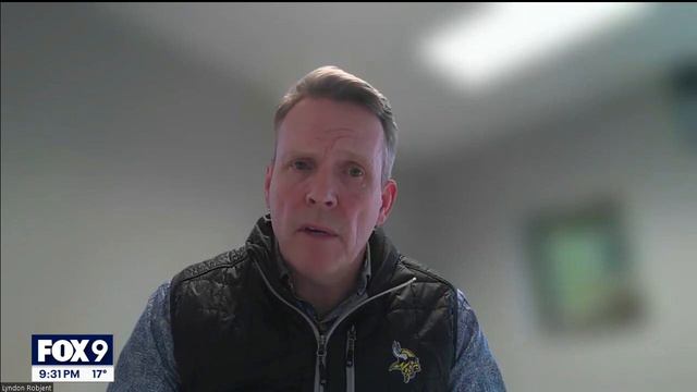 Carver County highway project impacted by endangered bee смотреть онлайн